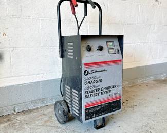 SCHUMACHER 2/10/20 AMP STARTER CHARGER WITH BATTERY TESTER - WHEELED