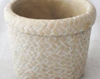 1130 - Planter by Three Hands 5" x 5" x 4.5"
