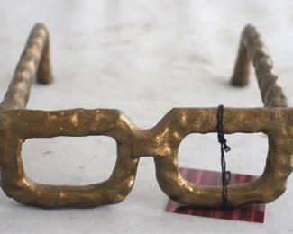 1439 - Bronze Tone Glasses Statue 6 x 7.5 x 2
