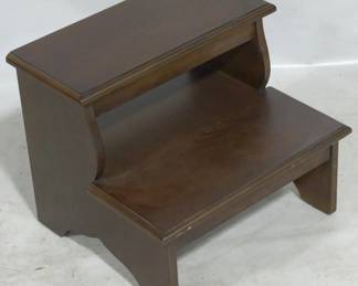 871 - Butler Specialty bed steps, 14.5 x 17.5 x 15
