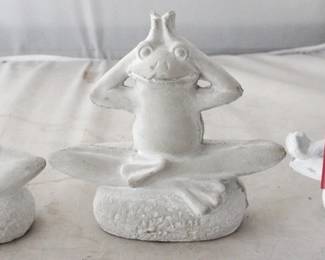 1312 - Set of 3 Yoga Frogs by Three Hands (As is/Damaged) 7.75" x 3.5" x 7" 1 is damaged
