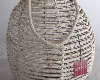 1425 - Table top Decoration - 14 x 14 x 17
