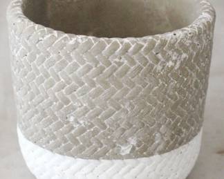 1121 - Planter by Three Hands 4.5" x 4.5" x 4"
