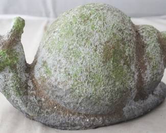 1348 - Snail Garden Decoration by Three Hands (As is) 10.25" x 6" x 6" Broken antenna

