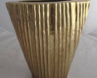1407 - Vase - 11.75 x 4.75 x 12.75
