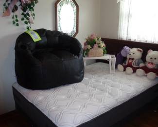 Wooden Full Size Headboard, Full Mattress Set & Boxsprings
