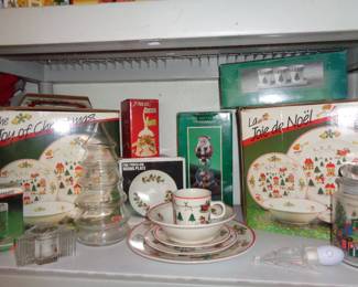 Christmas Tableware