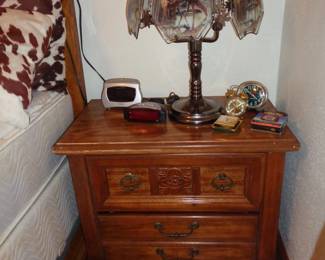 Bassett Side Table & Lamp