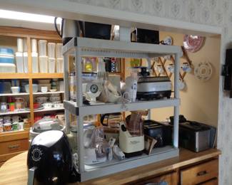 Assorted Small Kitchen Appliances