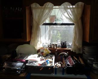 Assorted Kitchen Gadgets, Knives, etc.