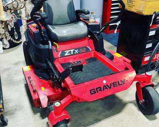 Gravely ZTx-52 Riding Lawn Mower Orlando Auction