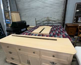 Dresser and Bed Orlando