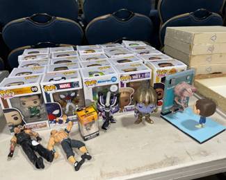 POP! Figures and action Dolls Orlando Auction