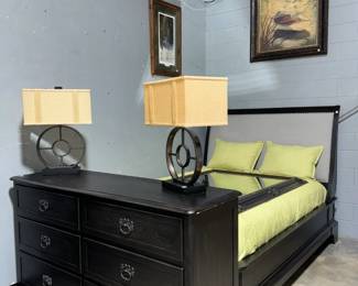 Queen Bed and Bernhardt Dresser Orlando Auction