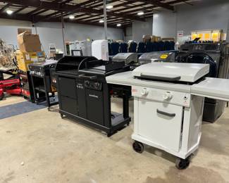 BBQ Grills, Water Heaters, Gravely Riding Mower and Washing Machines Orlando Auction