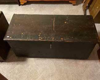 dovetail chest