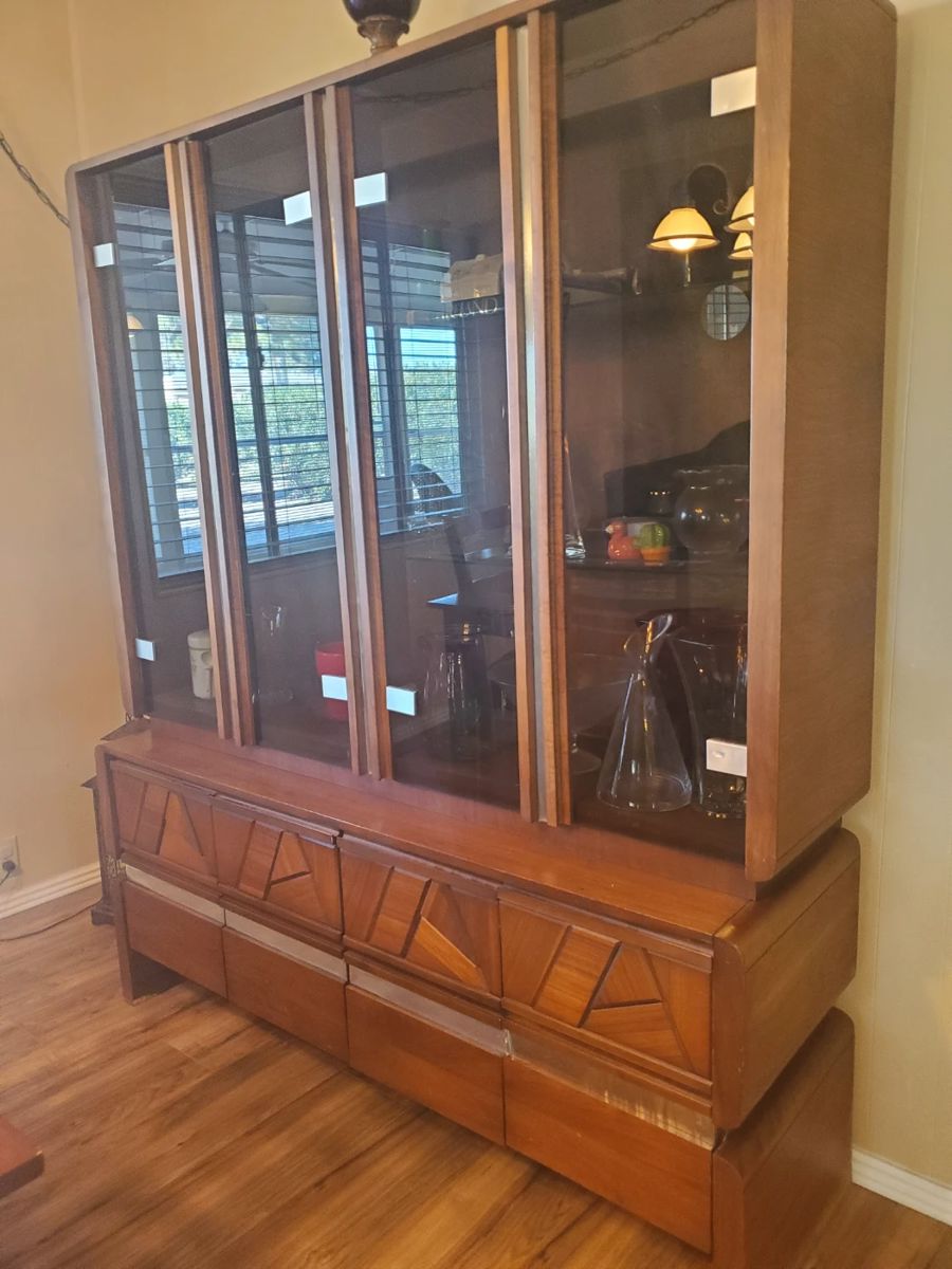 DISCOUNT DAY!! Mid Century Estate Sale Mesa starts on 3/23/2024