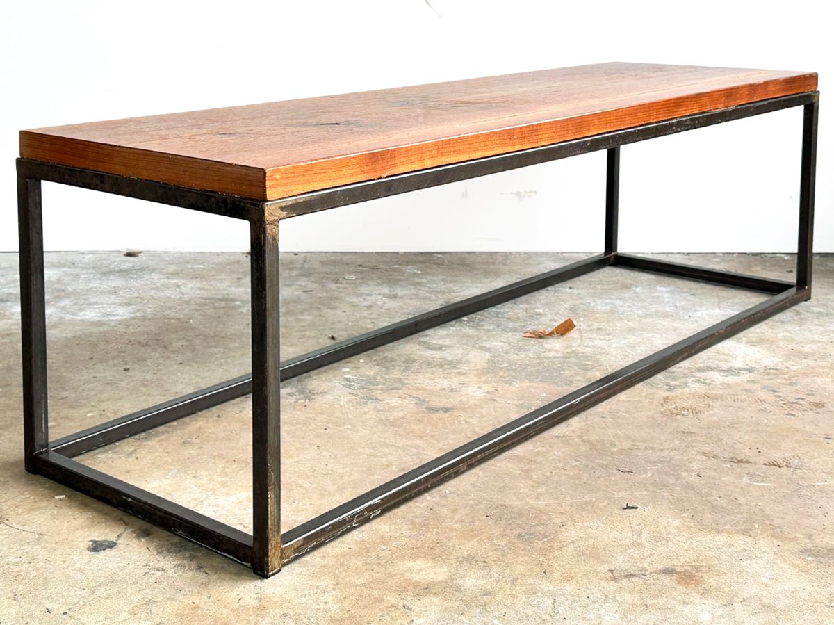 Gold Coast Estate Sale Vintage Furniture,... starts on 2/6/2024