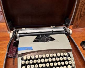 1960’s Constellation typewriter 