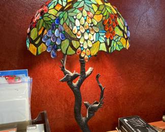 Tiffany-like lamp (wide/narrow)