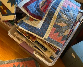 Sewing quilt pieces
