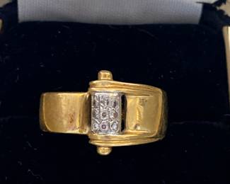 Gold ring