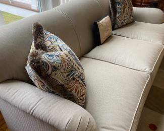 3 Person pleated Arm Sofa (Matching Loveseat) Neutral Textured Fabric