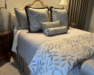 Queen Bed, Headboard and Beautiful Bedding!