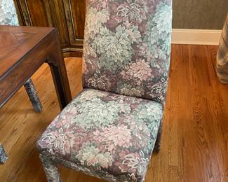 8 Elegant Custom Covered Dining Room Chairs, Tapestry Fabric, Mint Condition.
