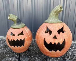 (2) Jack-o-Lantern Chimeneas