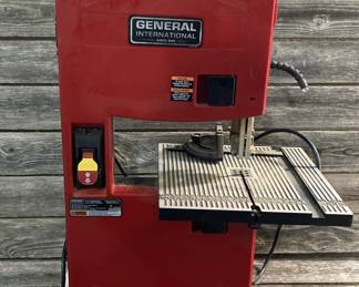 General International 9in Wood Cutting Band Saw