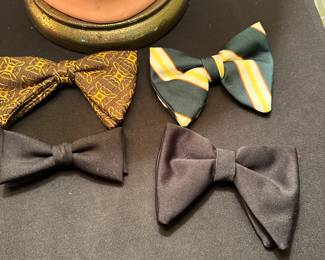 Bow ties