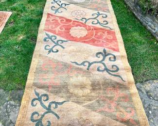 Carpet. (Rolled/in garage)