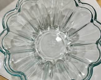 Pyrex bowls