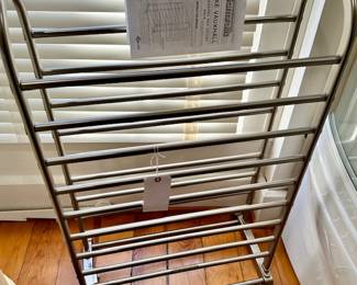 Electric Towel Warmer w/label. (Upstairs)