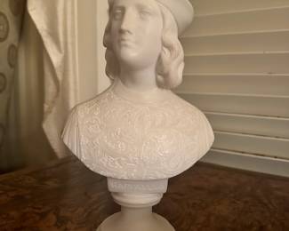 Alabaster Bust ‘Raffaello’ 
10.5”
