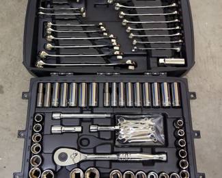 Husky Socket And Combination Wrench Set, In Hard Sided Carrying Case
