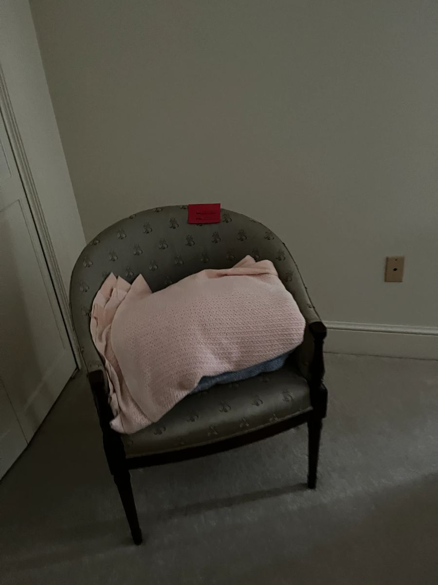 Chair bedroom 2