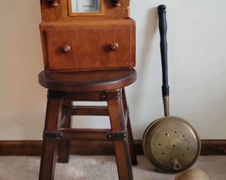 Country Bedroom Decor Stool Ceramic Cat Hanging Drawer And Bed Warmer