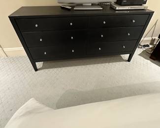 Dresser Black