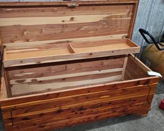 CEDAR CHEST