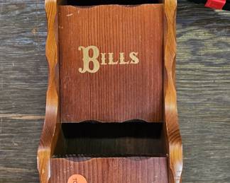 VINTAGE WOODEN ORGANIZER