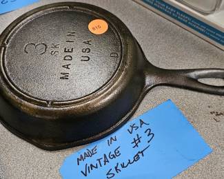 CAST IRON SKILLET
