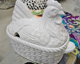 HEN ON NEST SOUP TUREEN