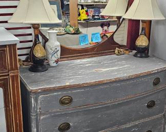DRESSER WITH MIRROR