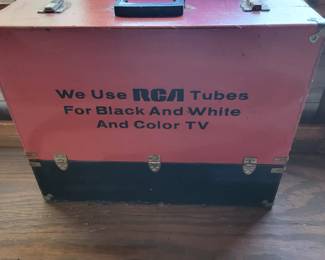 Vintage RCA Tube Caddy w/Tubes 