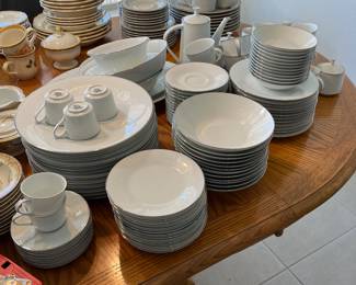 $150 Noritake Dishware (Reina) 114 pieces 