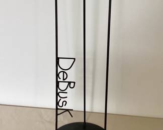 5.	Barrett DeBusk: (B.1955)			
Comps : Metal sculpture, 1995, 144"x20"W  - $150

