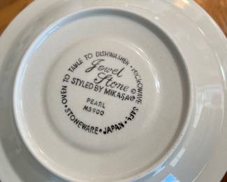 $48 Mikasa Jewel Stone pearl 34 pieces