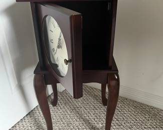 $50 Petite clock accent table 31W 11D 26H